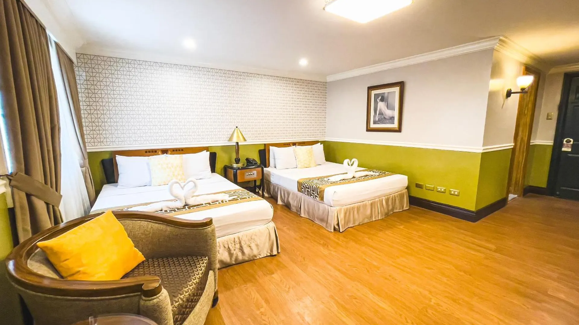 Miramar Hotel Manila 3*,  Philippines